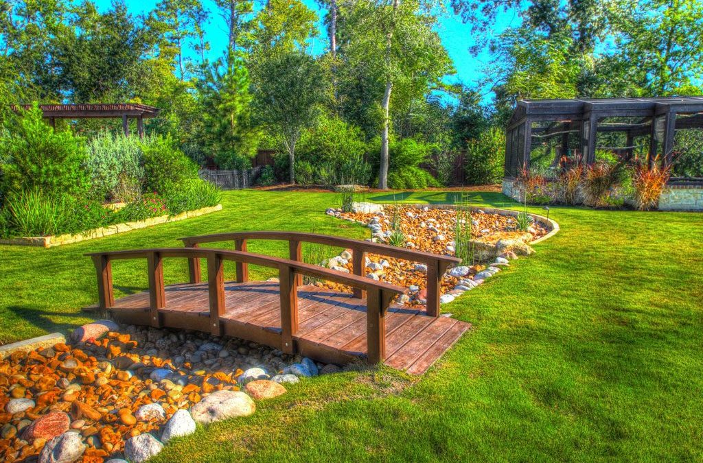 Custom Luxury Landscaping the woodlands tx